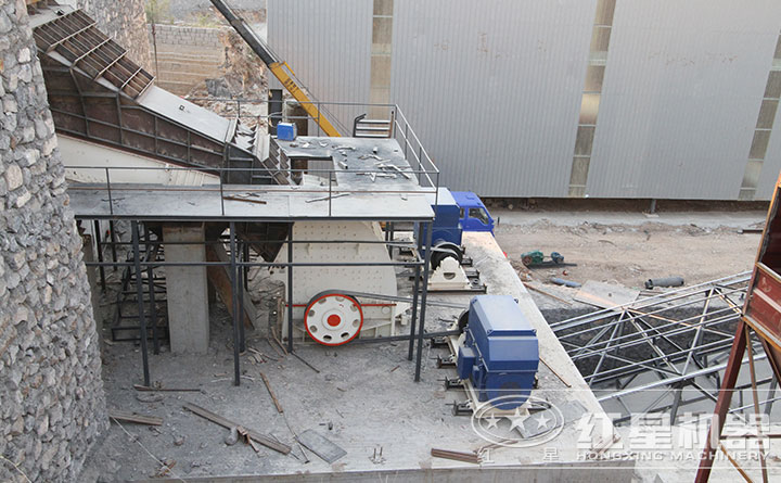 重錘式破碎機設備堪當一條破碎生產線