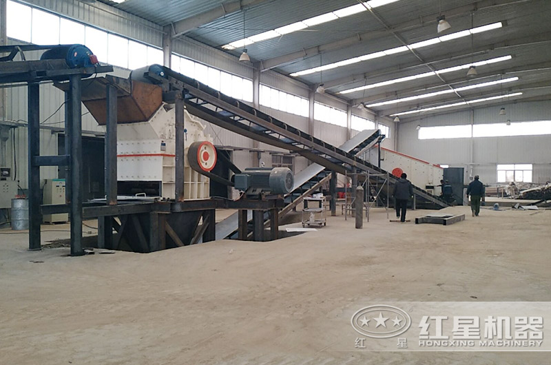 細碎機室內生產現場搭建中