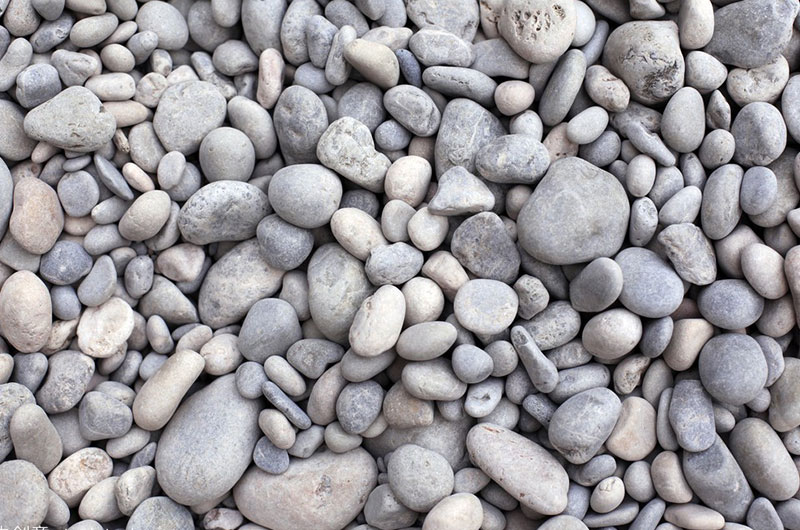 沖擊破能破卵石嗎？1小時(shí)產(chǎn)量多少噸？