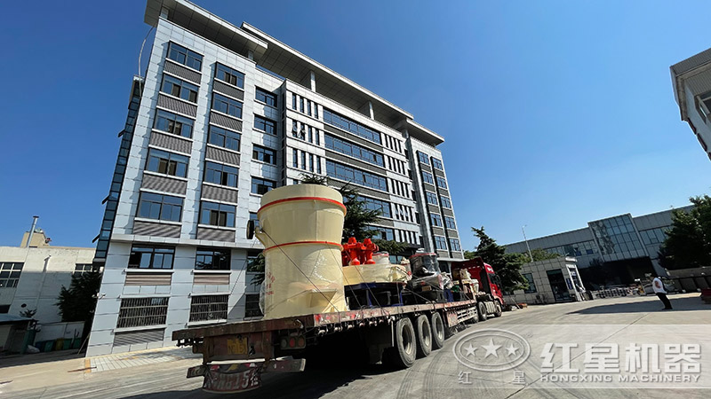 粉煤灰生產線發貨現場