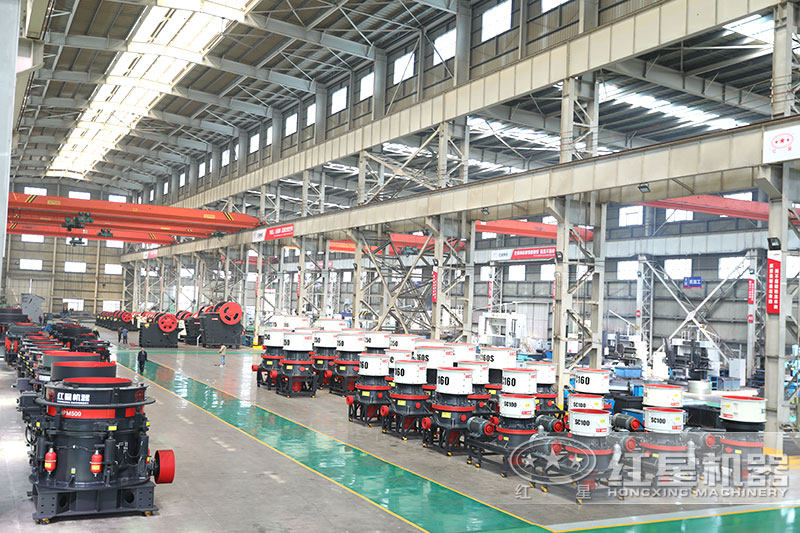 設備實拍不同規格的圓錐破碎機 設備實拍不同規格的圓錐破碎機